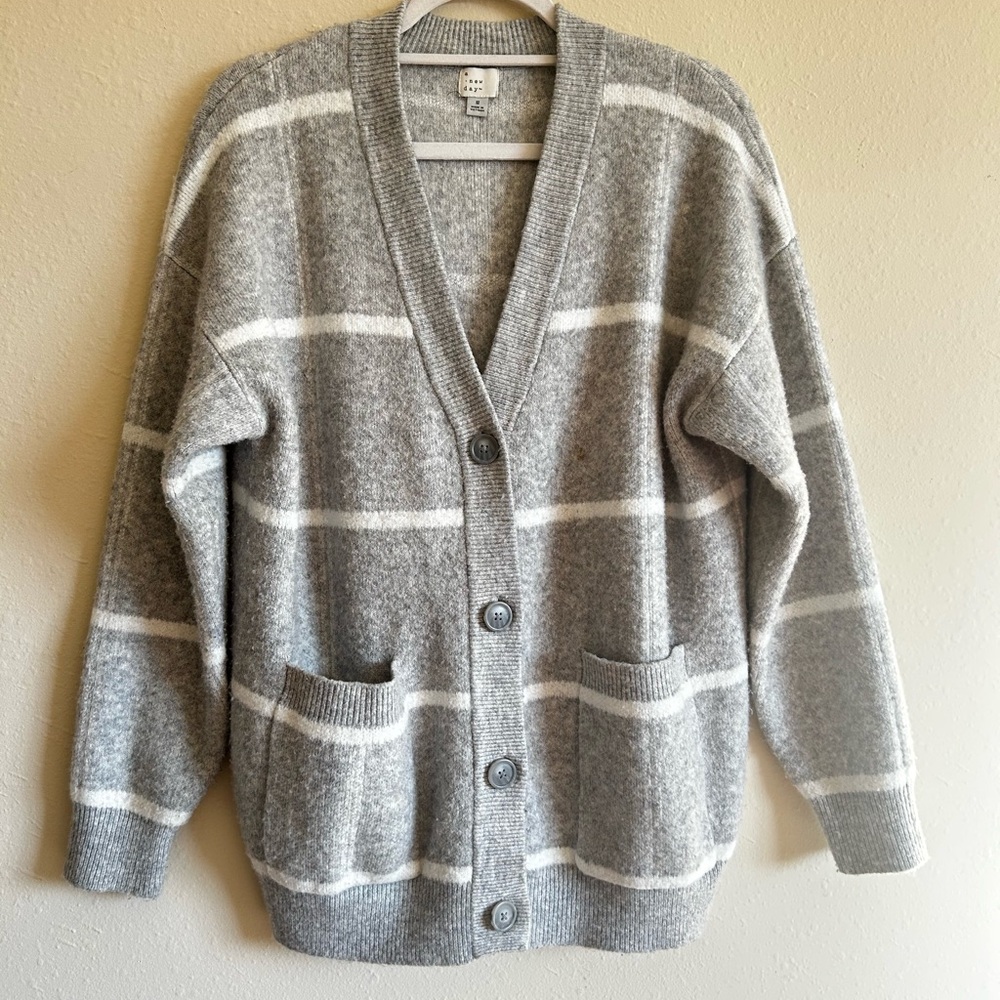 A New Day Light Gray Knit Sweater